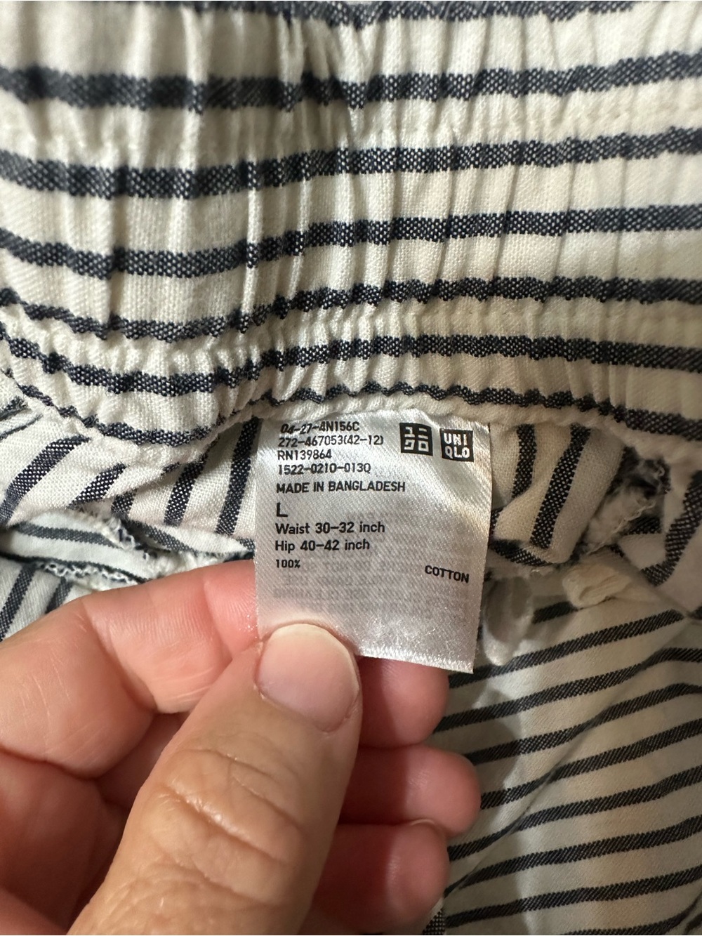 Uniqlo Black and White Striped High-Waist Women’s Shorts - Picture 2 of 4
